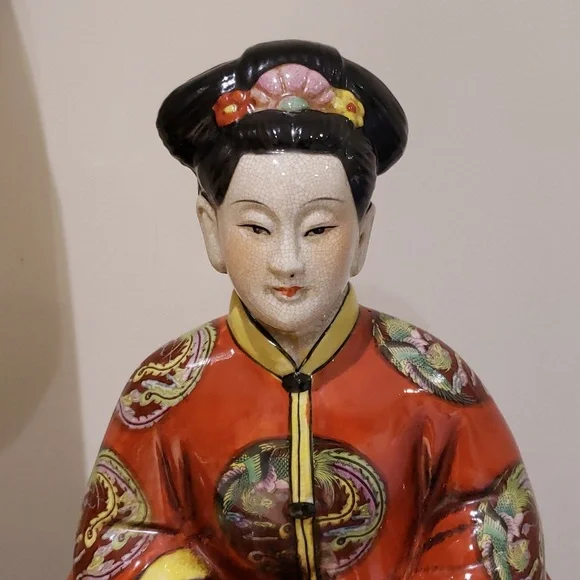 Chinese Porcelain Empress C. 1900, H 15''  - Picture 3 of 12